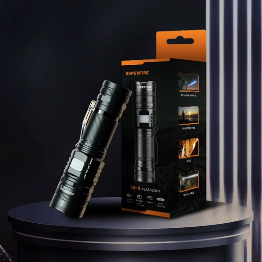 SUPERFIRE V8-S 2000 lúmens lanterna tática recarregável