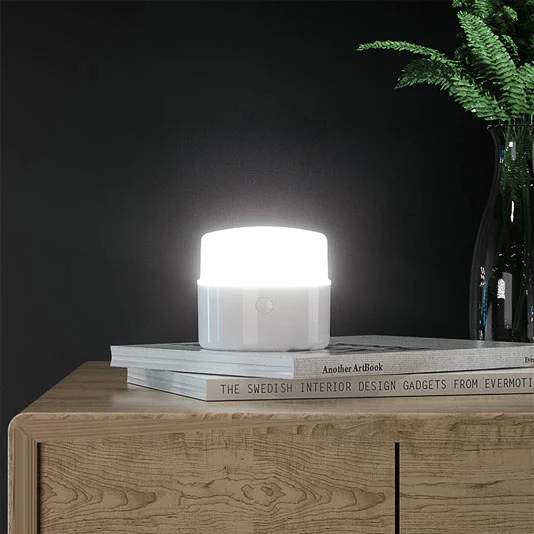 SUPERFIRE T20 USB Lanterna de Acampamento Recarregável