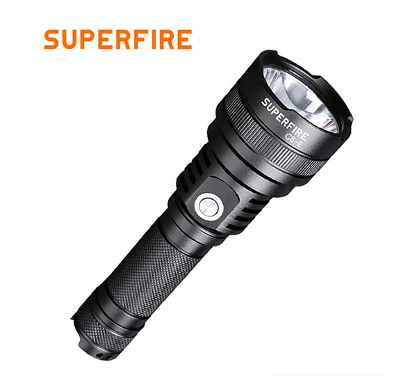 SUPERFIRE C8-E 600 lúmens mini lanterna tática recarregável